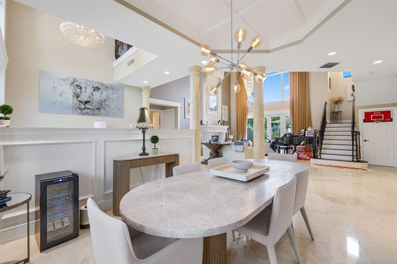 Image 19 of 95 For 4850 29th Ave