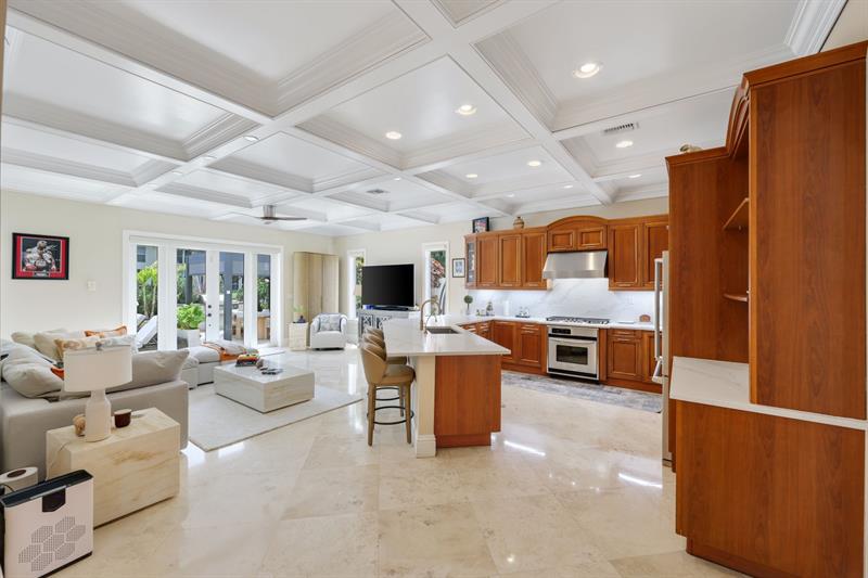 Image 20 of 95 For 4850 29th Ave