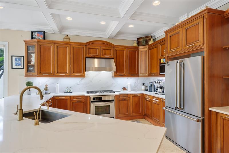 Image 24 of 95 For 4850 29th Ave