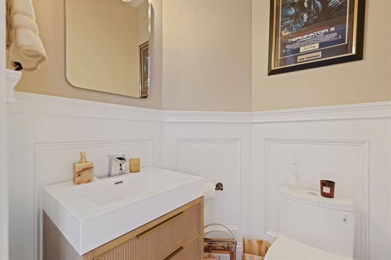 Image 30 of 95 For 4850 29th Ave