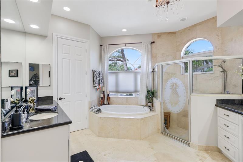 Image 34 of 95 For 4850 29th Ave