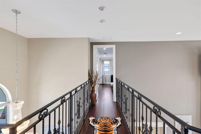 Image 50 of 95 For 4850 29th Ave