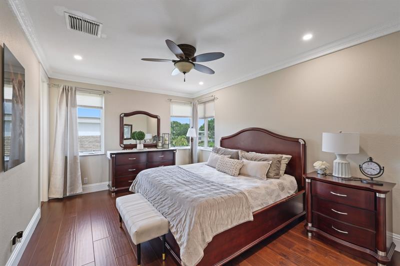 Image 51 of 95 For 4850 29th Ave