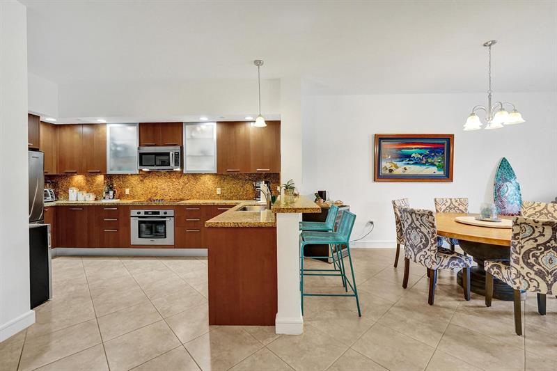 Image 15 of 70 For 4445 El Mar Dr  2314
