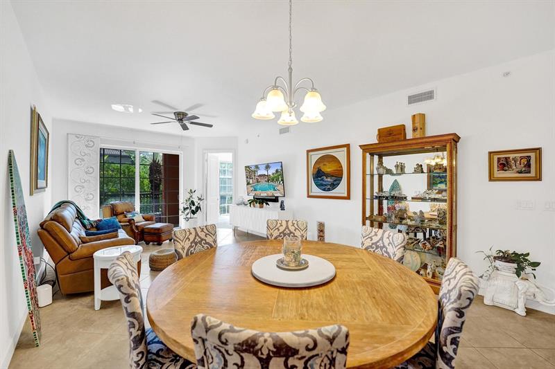 Image 18 of 70 For 4445 El Mar Dr  2314