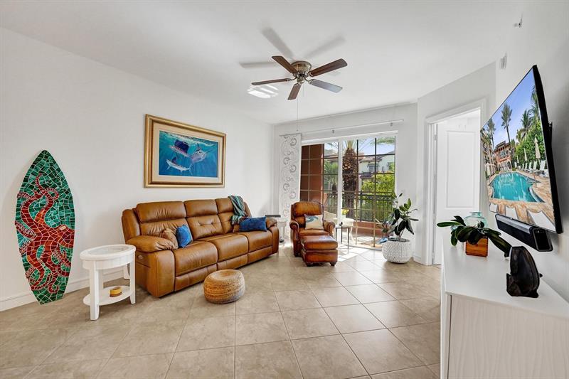 Image 20 of 70 For 4445 El Mar Dr  2314