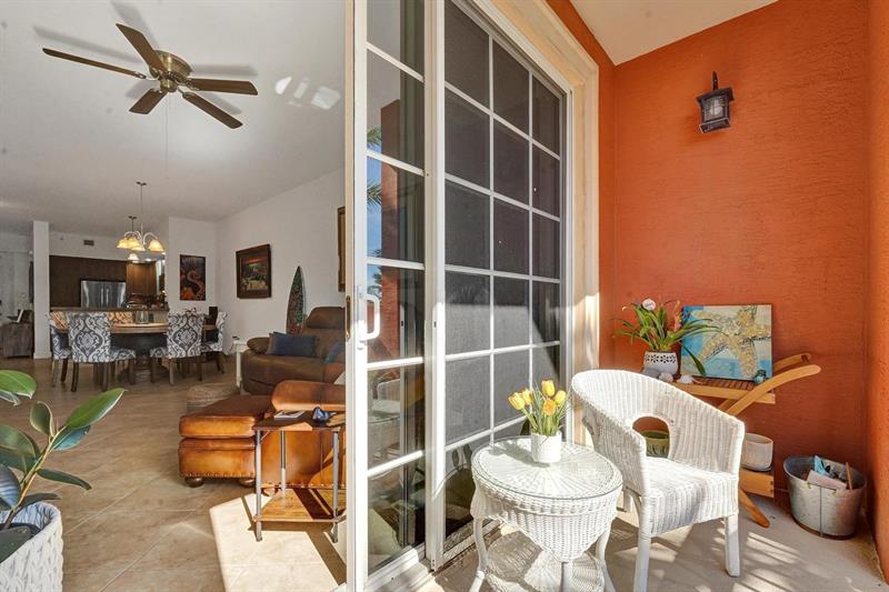 Image 22 of 70 For 4445 El Mar Dr  2314
