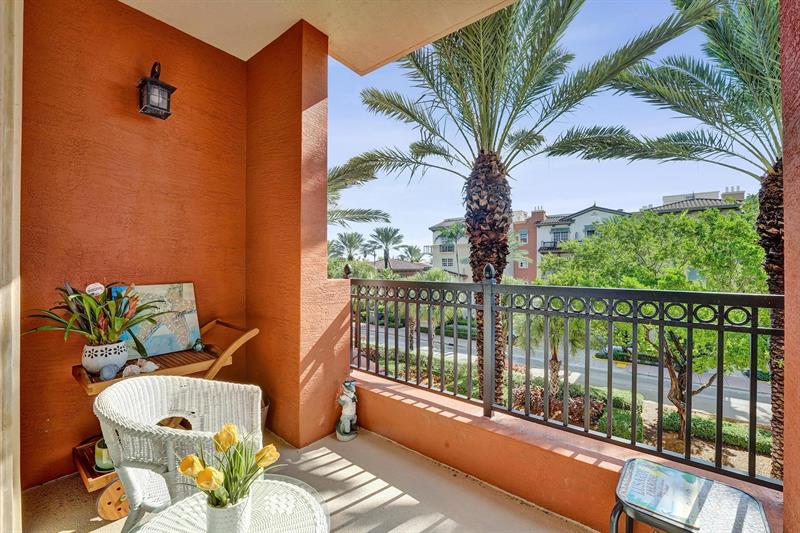Image 23 of 70 For 4445 El Mar Dr  2314