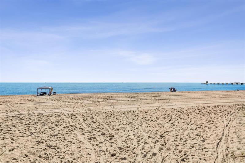 Image 48 of 70 For 4445 El Mar Dr  2314