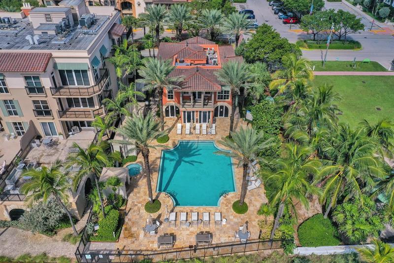 Image 62 of 70 For 4445 El Mar Dr  2314