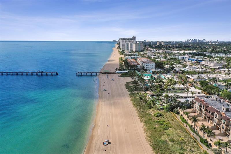 Image 64 of 70 For 4445 El Mar Dr  2314