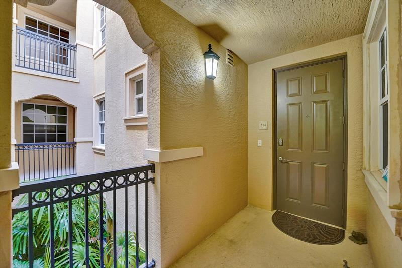 Image 7 of 70 For 4445 El Mar Dr  2314