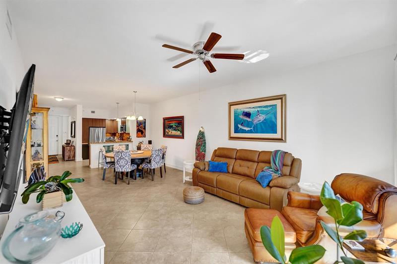 Image 9 of 70 For 4445 El Mar Dr  2314