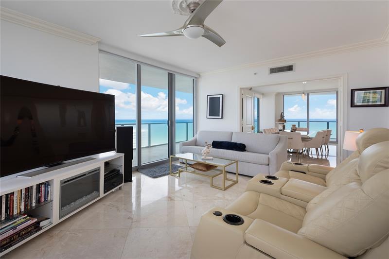 Image 14 of 37 For 3101 Ocean Dr  2201