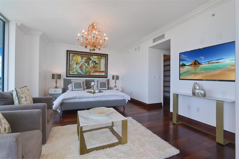 Image 18 of 37 For 3101 Ocean Dr  2201
