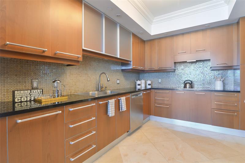 Image 4 of 37 For 3101 Ocean Dr  2201