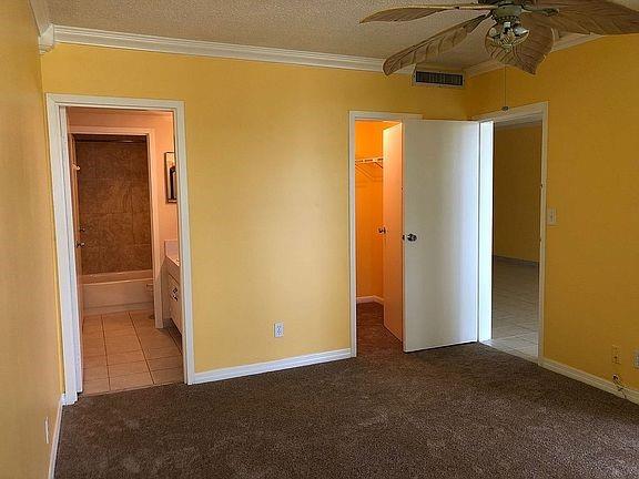 Image 16 of 32 For 8433 Forest Hills Dr  307
