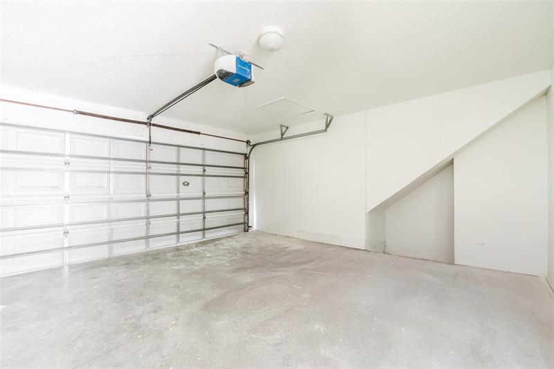 Image 22 of 42 For 10646 Lake Oak Way