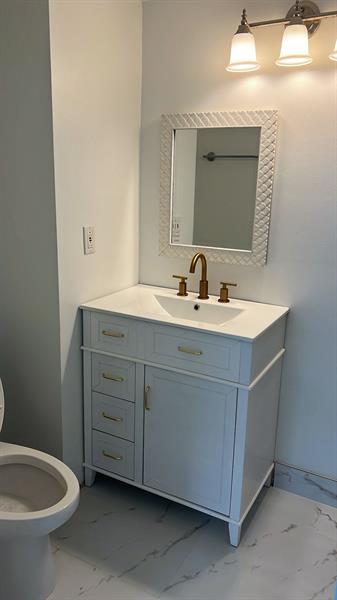 Image 14 of 28 For 6796 Palmetto Cir  202