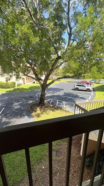Image 17 of 28 For 6796 Palmetto Cir  202