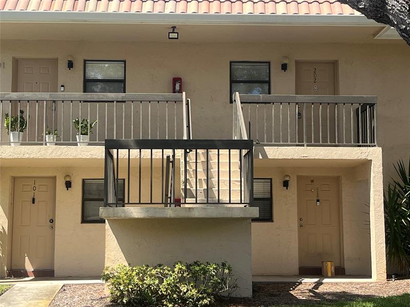 Image 2 of 28 For 6796 Palmetto Cir  202