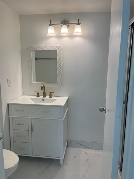 Image 27 of 28 For 6796 Palmetto Cir  202