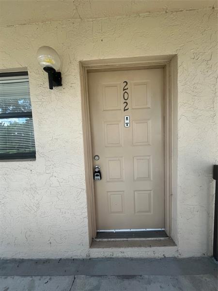 Image 5 of 28 For 6796 Palmetto Cir  202