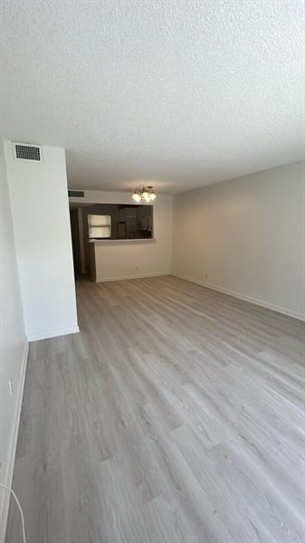 Image 9 of 28 For 6796 Palmetto Cir  202