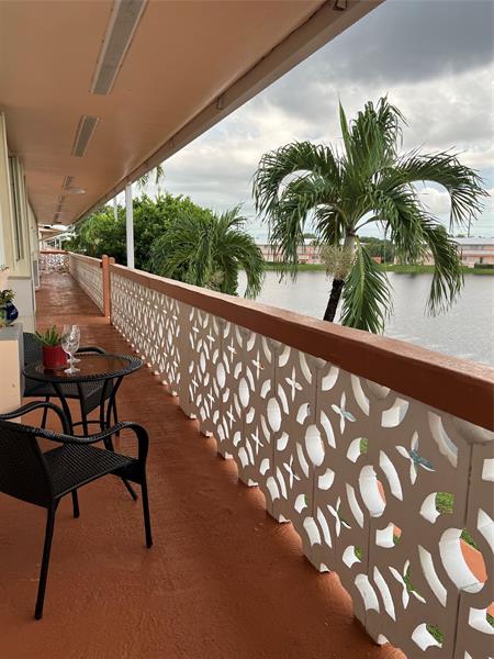 Image 18 of 20 For 900 10th Ter  S20