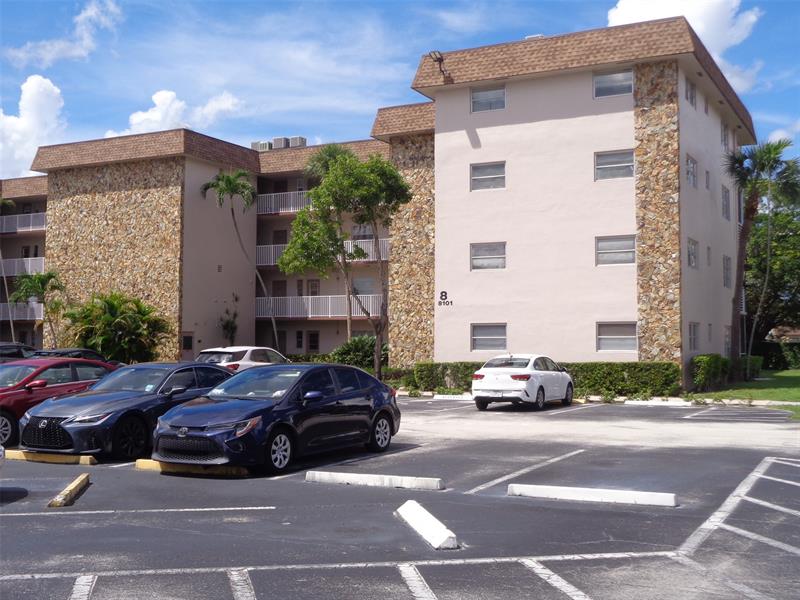 Image 2 of 12 For 8101 24th Ct  305