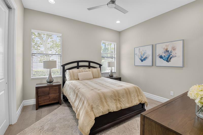 Image 31 of 80 For 9294 Biaggio Rd