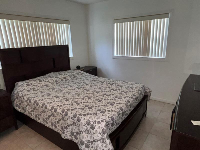 Image 8 of 20 For 781 49th Ter