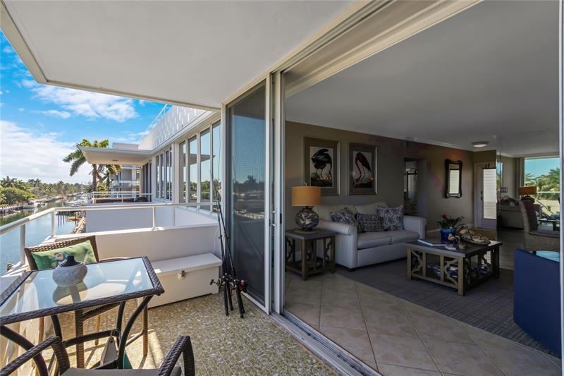 Image 19 of 30 For 180 Isle Of Venice Dr  432