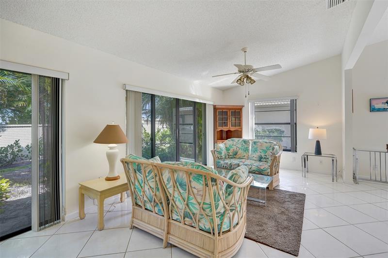 Image 13 of 33 For 8860 Boatswain Dr