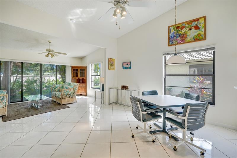 Image 15 of 33 For 8860 Boatswain Dr