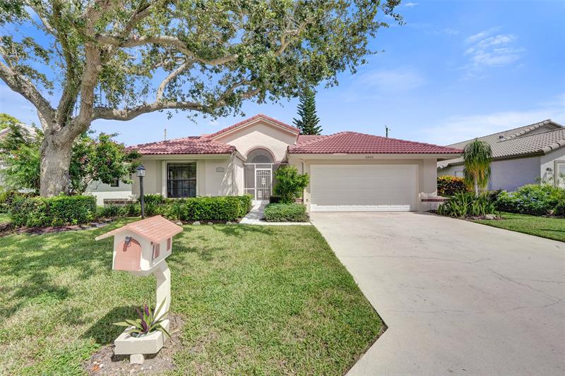 Image 3 of 33 For 8860 Boatswain Dr