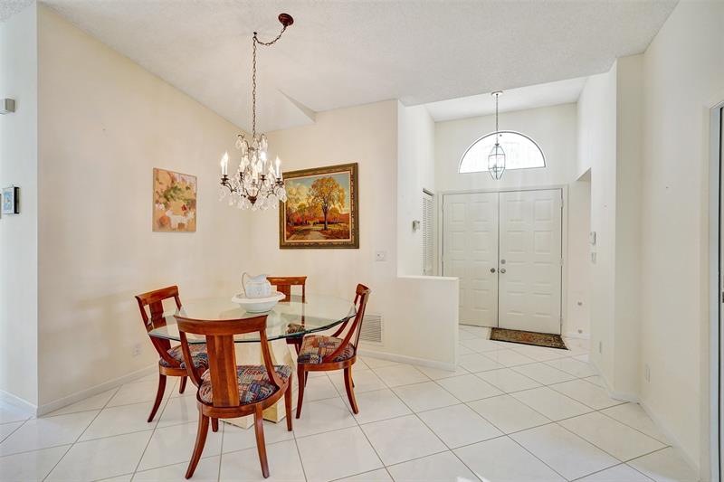 Image 7 of 33 For 8860 Boatswain Dr