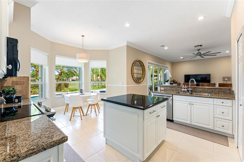 Image 10 of 57 For 2527 Montclaire Cir