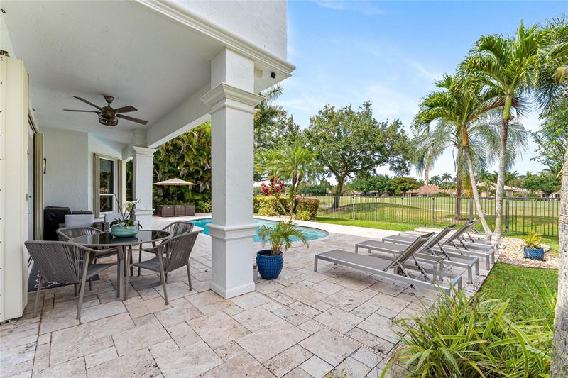 Image 37 of 57 For 2527 Montclaire Cir