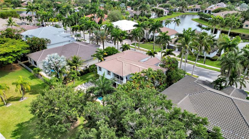 Image 47 of 57 For 2527 Montclaire Cir