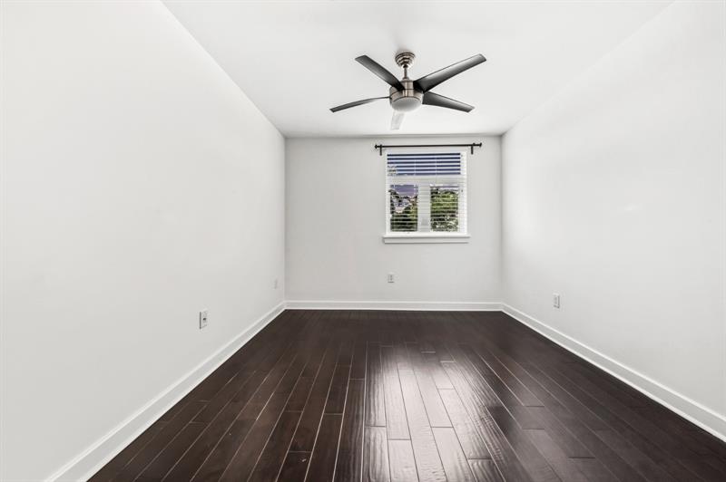 Image 17 of 52 For 61 Isle Of Venice Dr