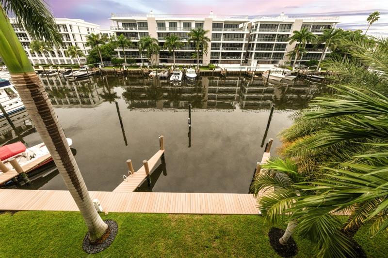 Image 35 of 52 For 61 Isle Of Venice Dr