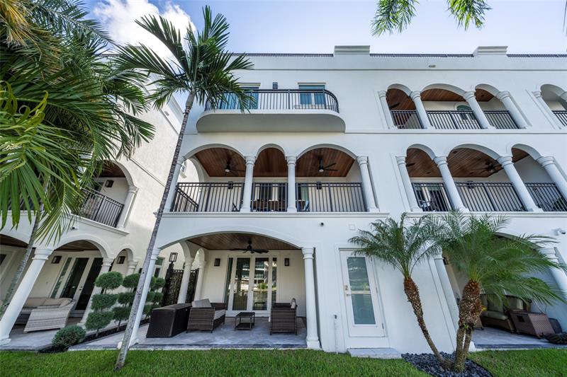 Image 46 of 52 For 61 Isle Of Venice Dr