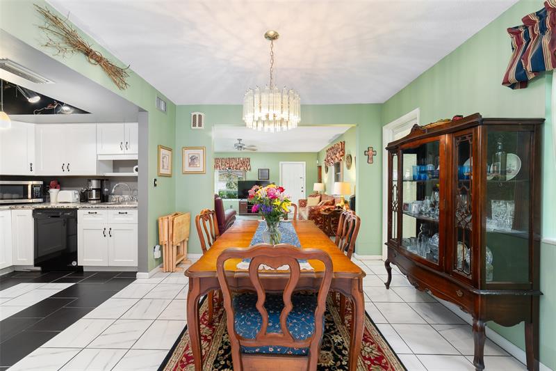 Image 10 of 32 For 8939 27th St