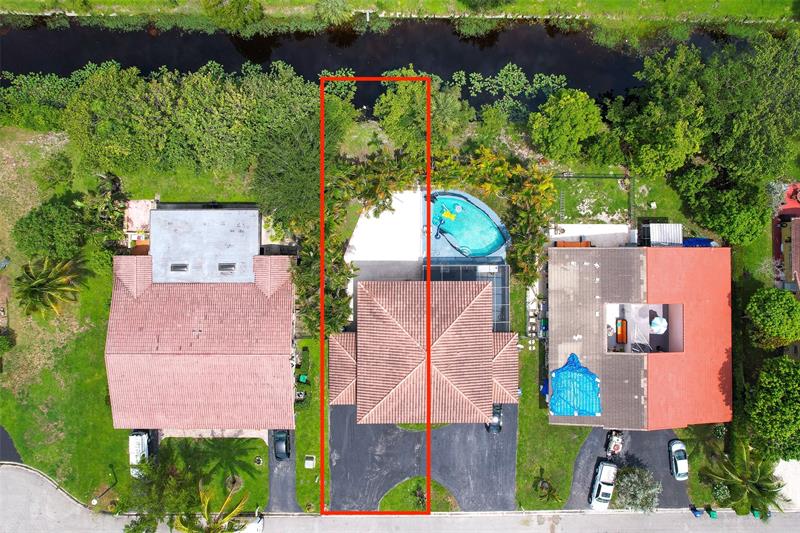 Image 30 of 32 For 8939 27th St