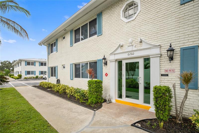 Details for 6260 18th Ave  810, Fort Lauderdale, FL 33334