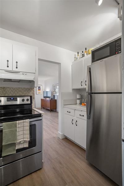 Image 13 of 33 For 6260 18th Ave  810