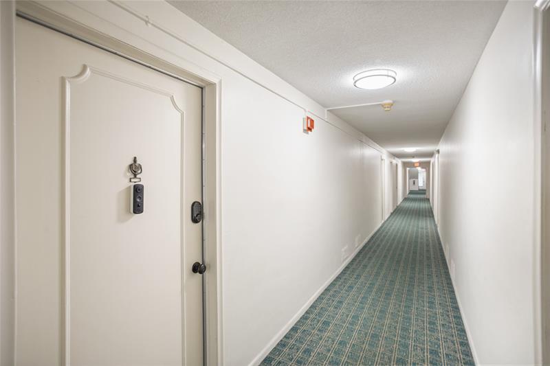 Image 3 of 33 For 6260 18th Ave  810