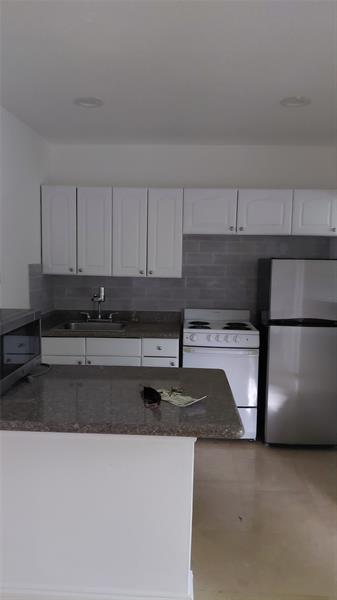 Image 4 of 7 For 1429 9th St  9