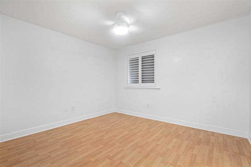 Image 20 of 52 For 9401 77th Ct  9401